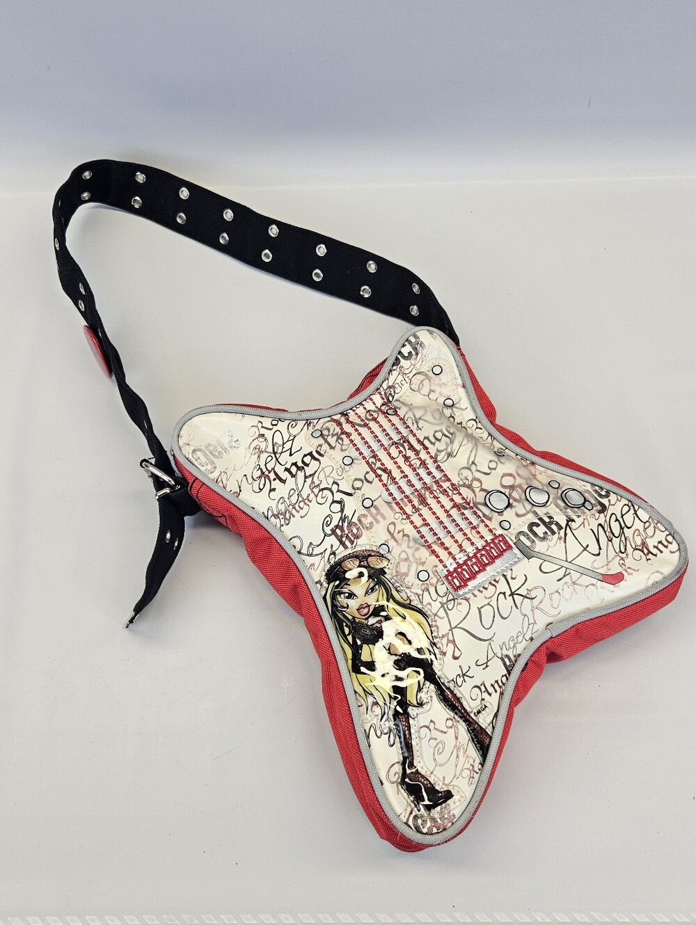 Bratz Rock Angelz Carrying Case Cloe Guitar MGA Rare With Pin
